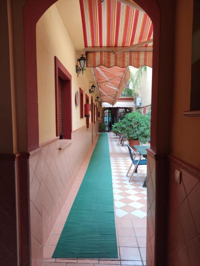 Hostal Monteolivos Cártama Екстериор снимка