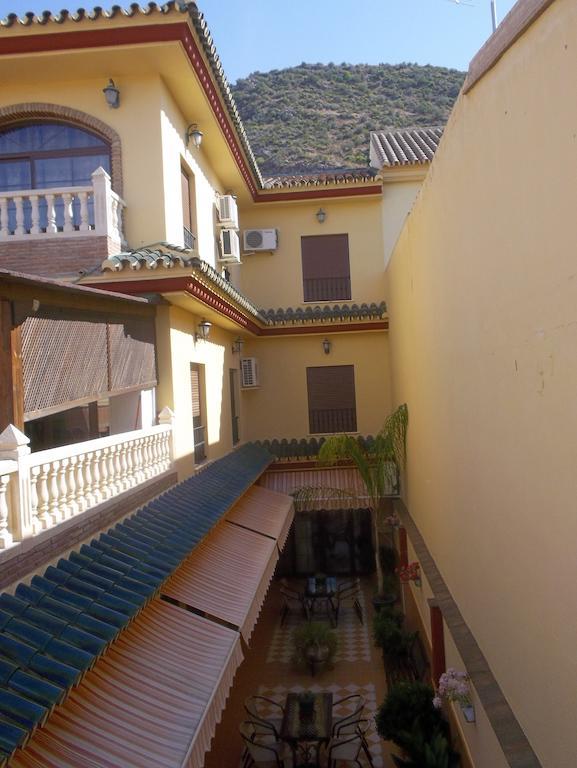 Hostal Monteolivos Cártama Екстериор снимка